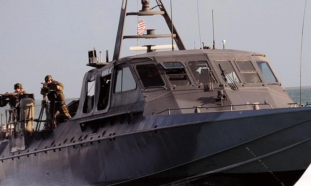 Έρχονται ενισχύσεις: Kαταφθάνουν τα σκάφη MkV στην Ελλάδα